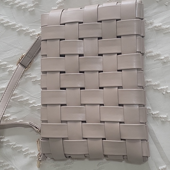 Anthropologie | Lindy Woven Clutch - Picture 7 of 7